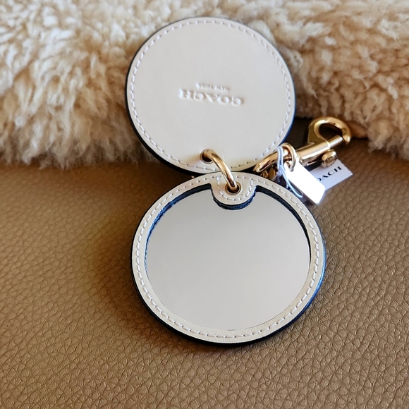 NWT Coach Pink Leather Floral Mirror Bag Charm or Key Ring 🩷🔑 - Picture 9 of 12
